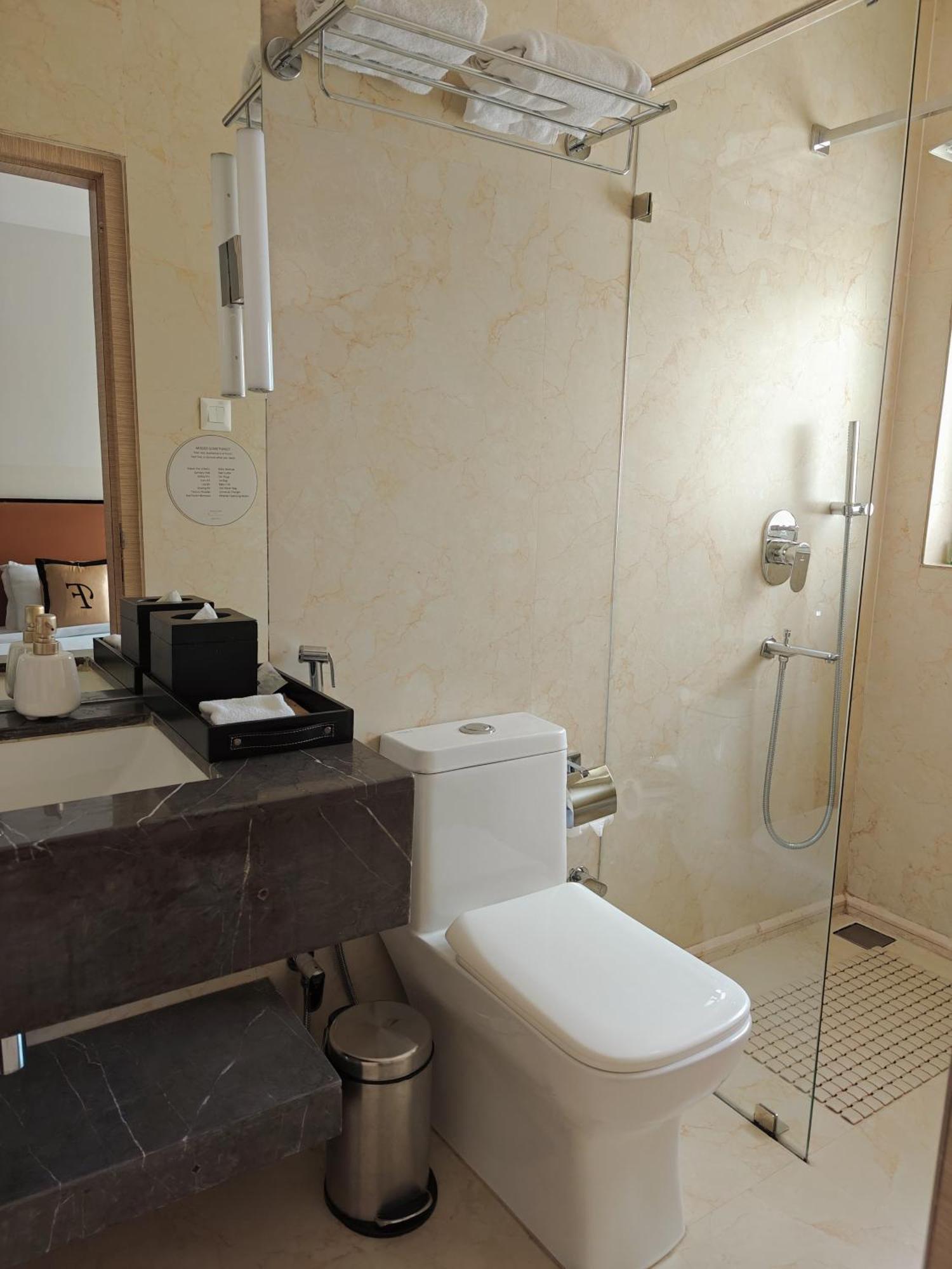 Shulem Boutique Hotel Dimāpur Zewnętrze zdjęcie