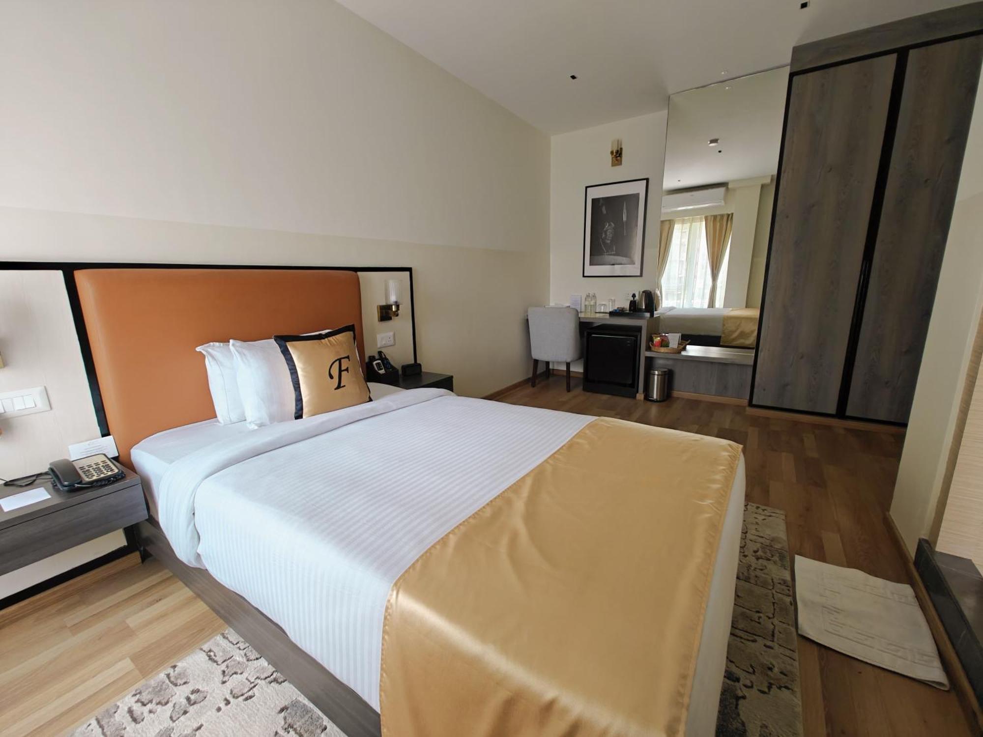 Shulem Boutique Hotel Dimāpur Zewnętrze zdjęcie